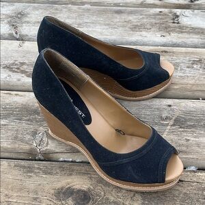 BRAND NEW Request Cristin Women's Black Wedge Peep Toe Shoes